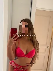 Laura_french