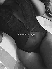 Caroline a votre service