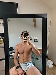 Jeune homme authentique