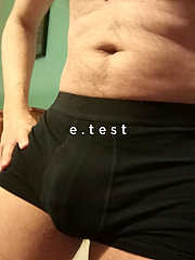 Jeune homme coquin pour femmes en manque (DISPONIBLE)