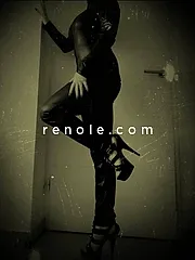Couplehot8430