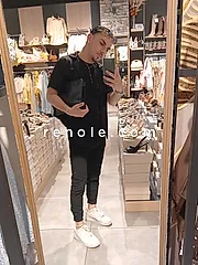 Appelez moi 👅