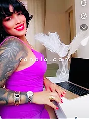 Bella Karoll