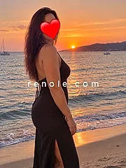 Daphnee , à l’année pour vous faire plaisir