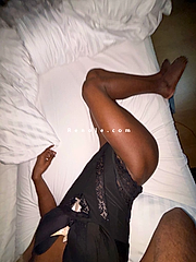 Belle trans noire domina