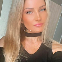 Olivia_blond