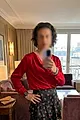 Lisa, 48 ans – L'élégance stricte et le vertige des sens