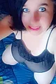 Belle femme sensuelle aux gros seins