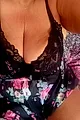 Jolie blonde aux jolies formes