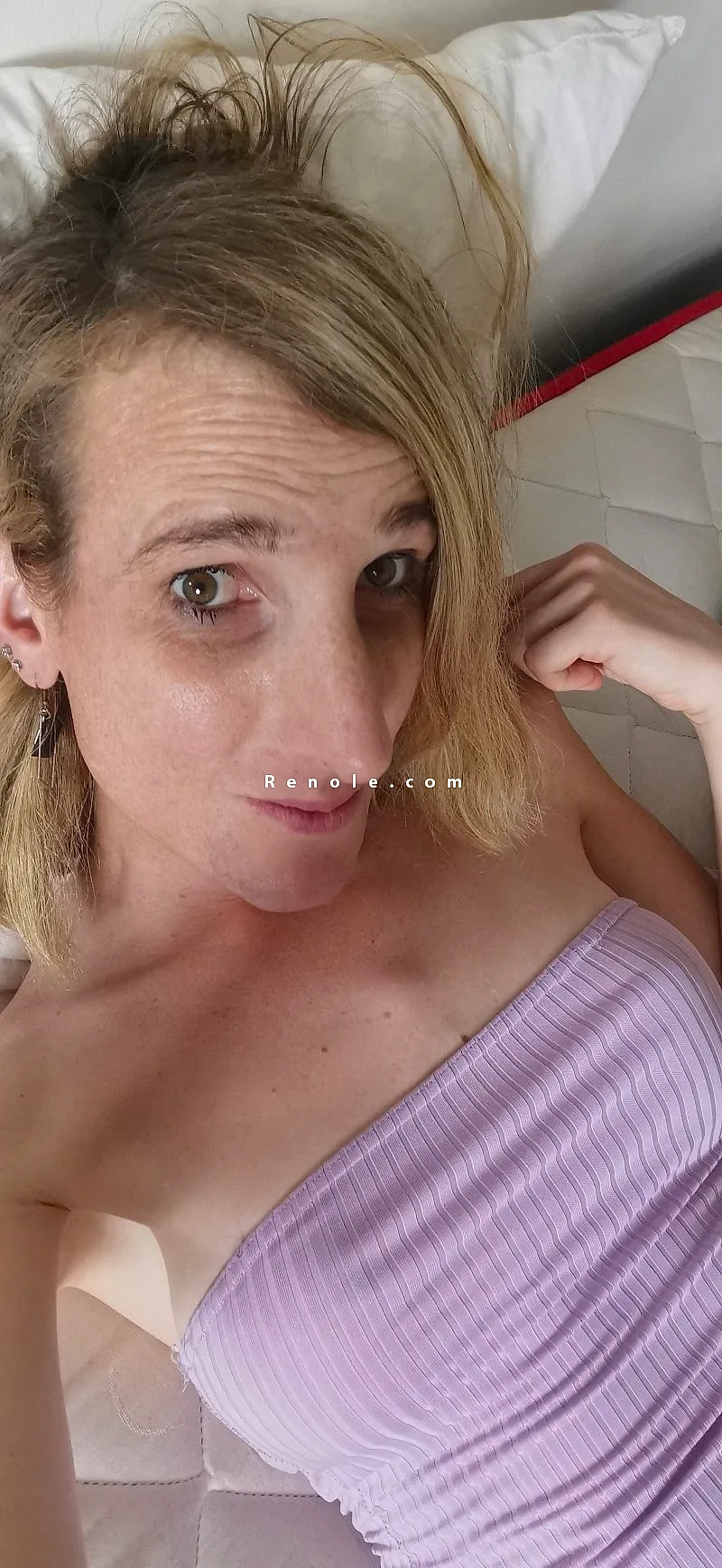 Femme trans fine sexy avec de jolies courbes #9