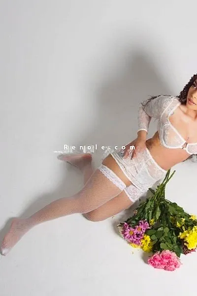 Zoe Valentino #4