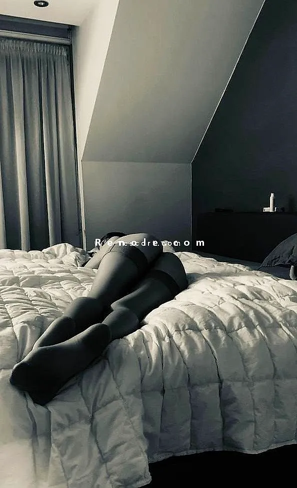 Jolie femme sublime et raffinée #1