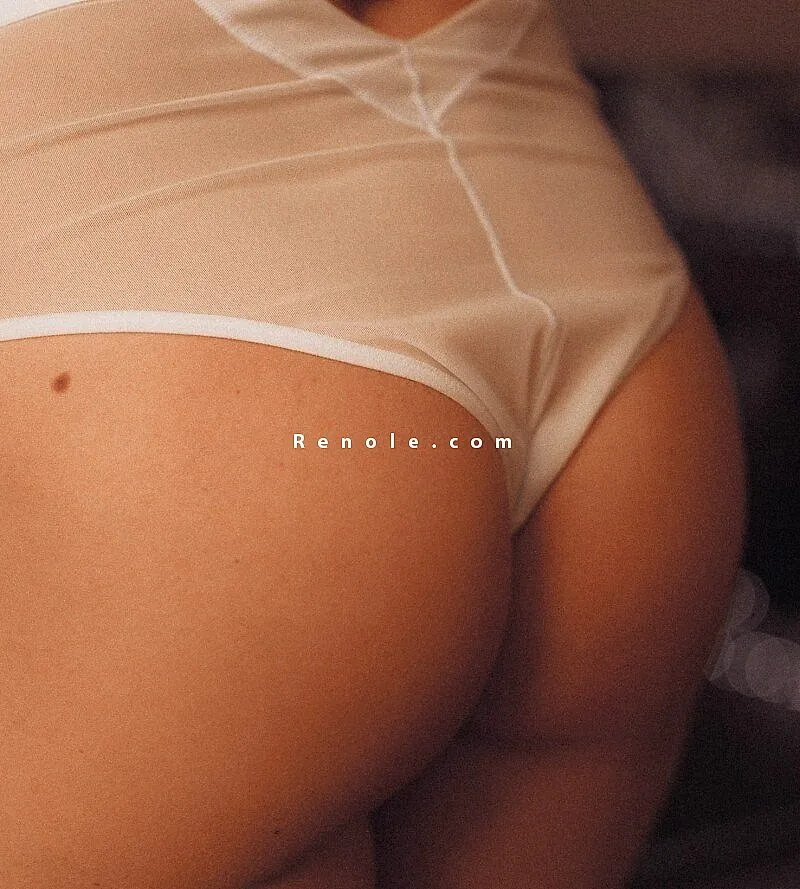 Maeva la parisienne #1