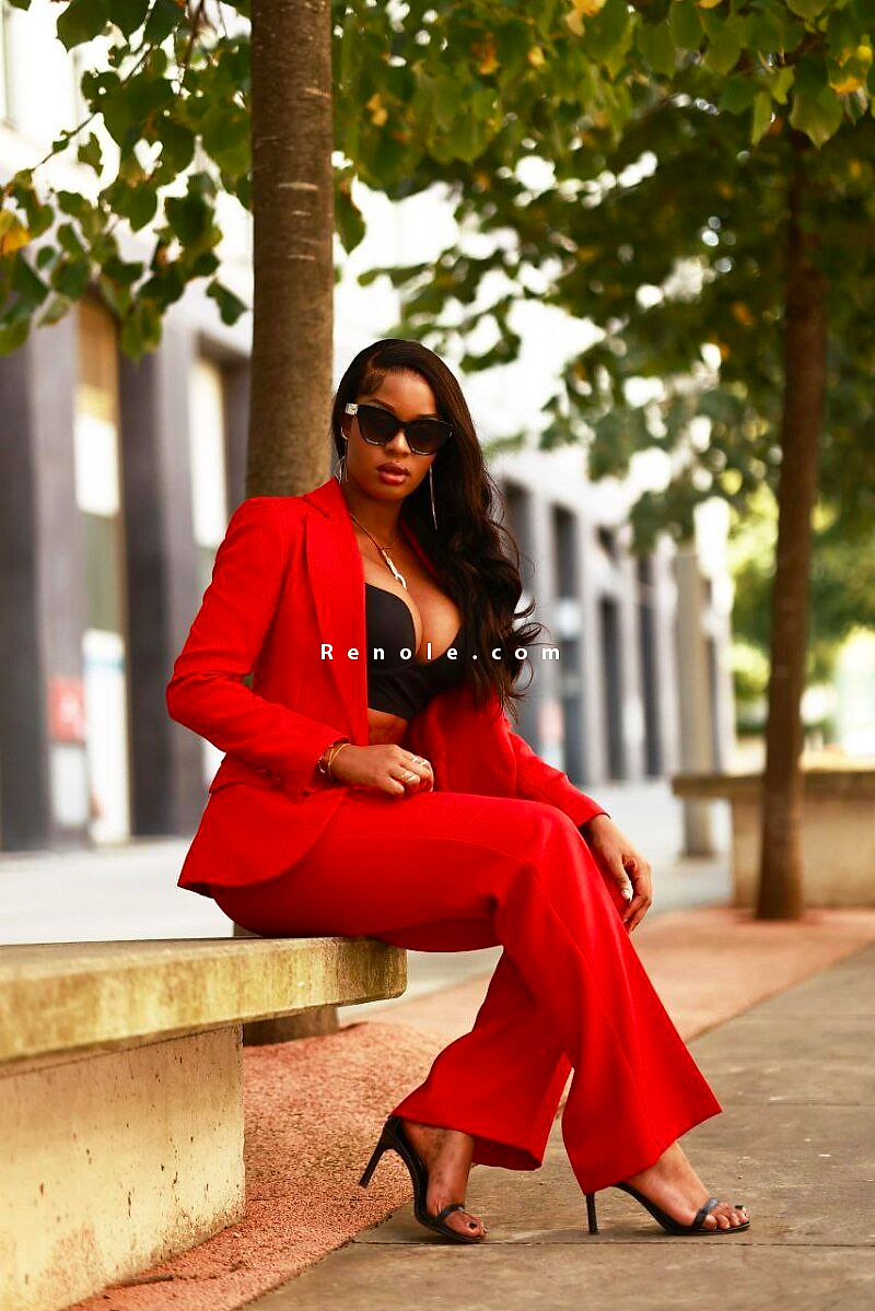 Je suis une fille énergique, ouverte et joyeuse. #10