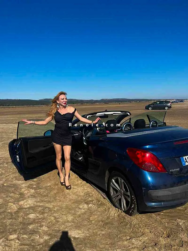 Trans MARLEN très feminine, chaud et bien monté #5