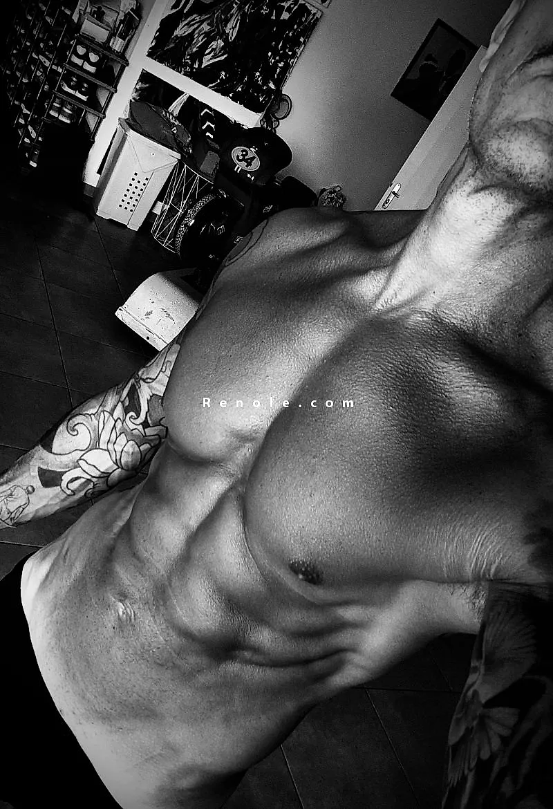 Accompagnateur pour femme uniquement #4