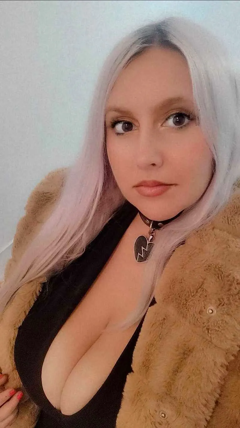 Domina cherche soumis #1