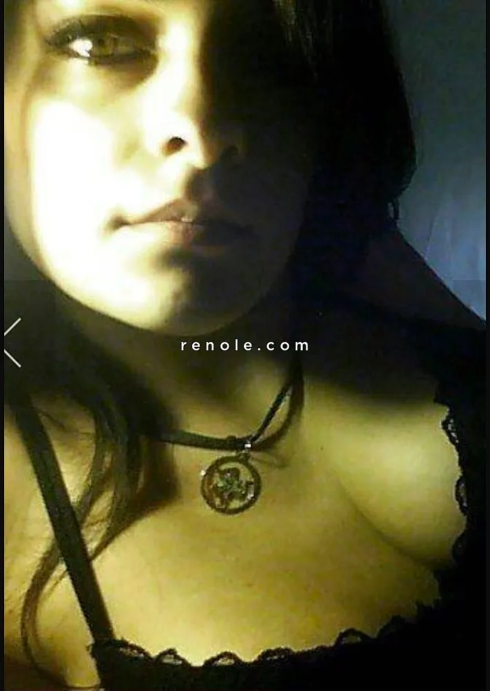 Brunette occasionnelle #1