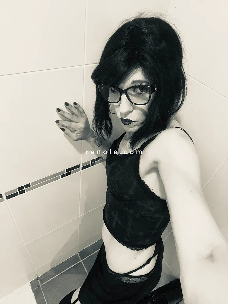 Femme trans soumise et pas opérée #7