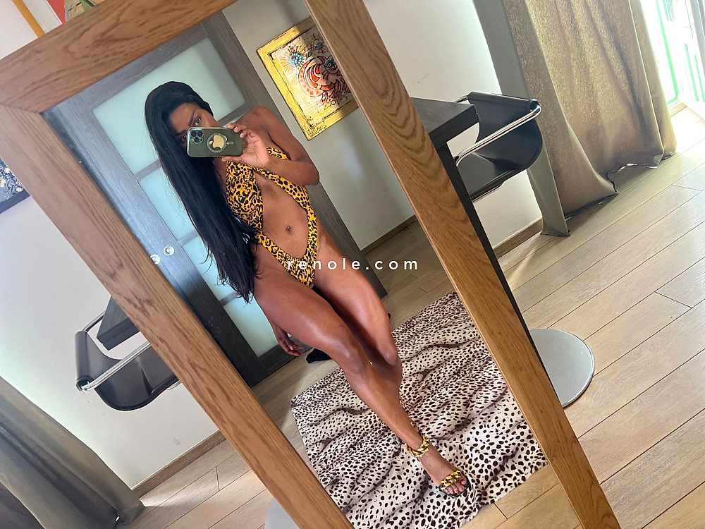 Paula Samantha #3
