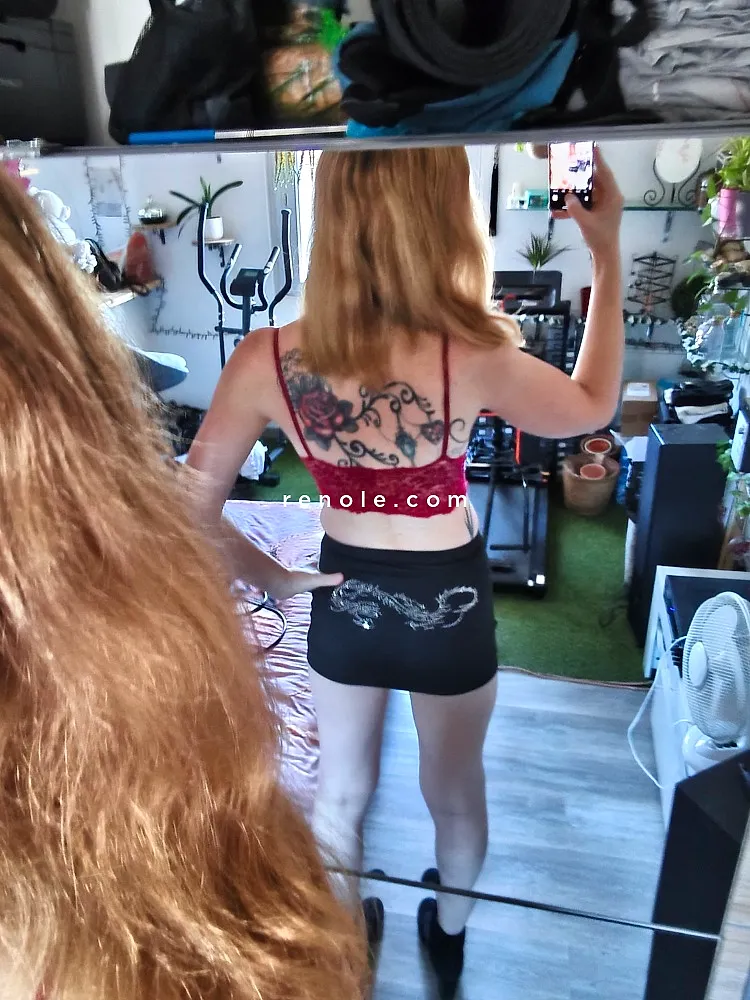 Femme Transgenre sexy fine avec de très jolies courbes #3