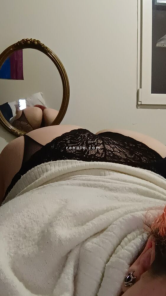 LadyCurvy #1