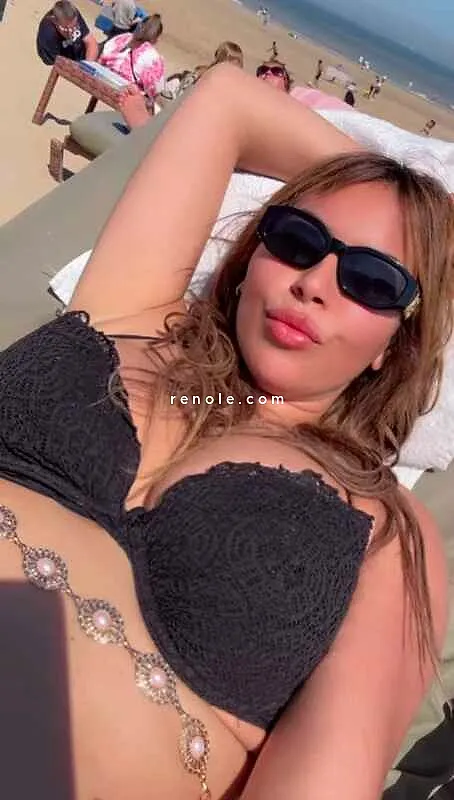 Masseuse Tantrique Body body Nuru Naturiste #1