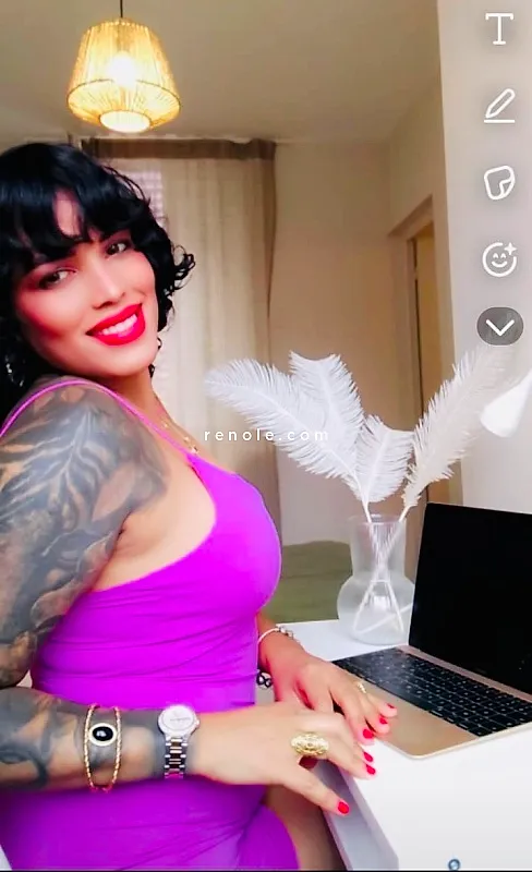 Bella Karoll #1